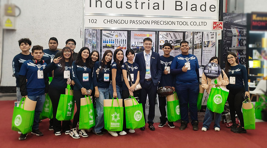 Thousands of trade visitors came to inquire and discuss business opportunities